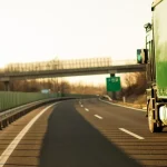 Trwa cyfrowa dekarbonizacja transportu drogowego w Girtece: nowe oprogramowanie redukuje emisję CO2